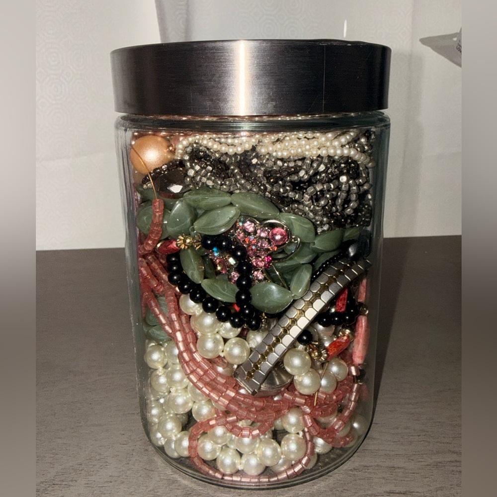 Jewelry jar